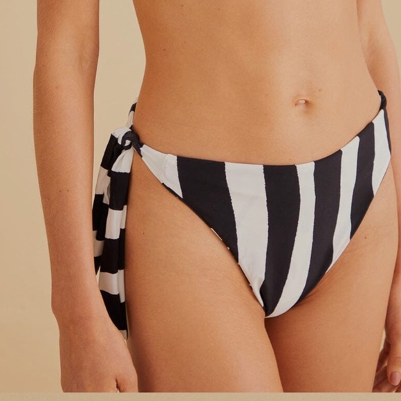 NWT Farm Rio Coconut Reversible Bikini Bottom - Large - Picture 4 of 10